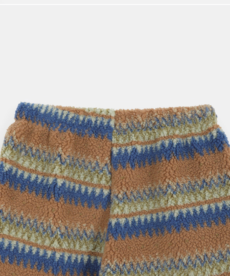 뽀글에스닉반바지