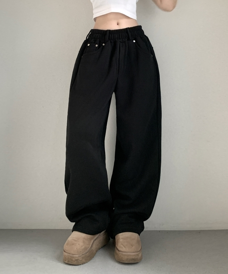 피넛 벨트 오버 일자핏 코튼 기모 롱 트레이닝 팬츠 블랙