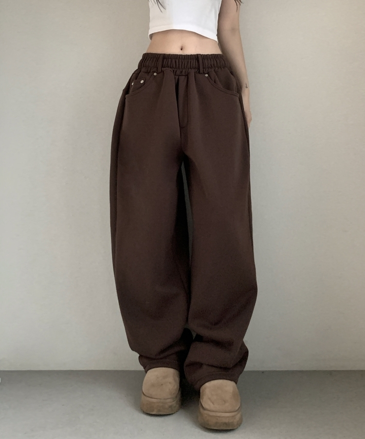 피넛 벨트 오버 일자핏 코튼 기모 롱 트레이닝 팬츠 브라운