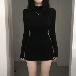 シャーリングタートルミニワンピース BLACK