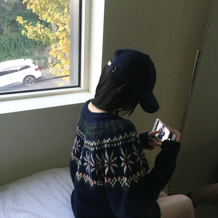 フラワーノルディックニット NAVY