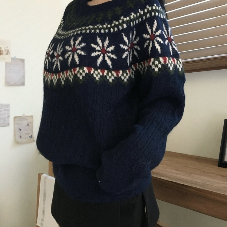 フラワーノルディックニット NAVY