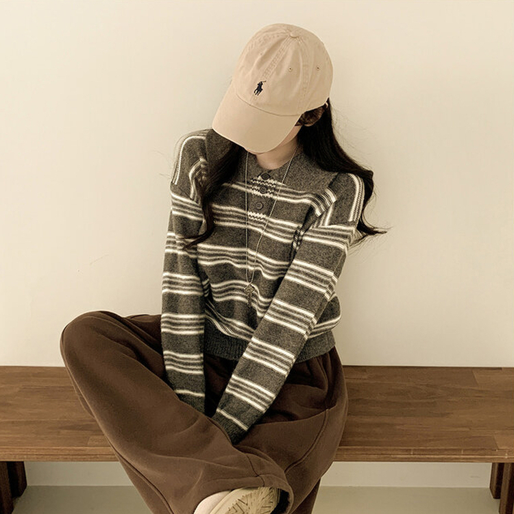 オーバーストライプボタンニット GREY