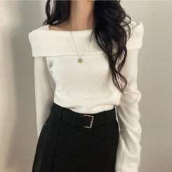 ふんわりオフスクエア長袖Tシャツ IVORY