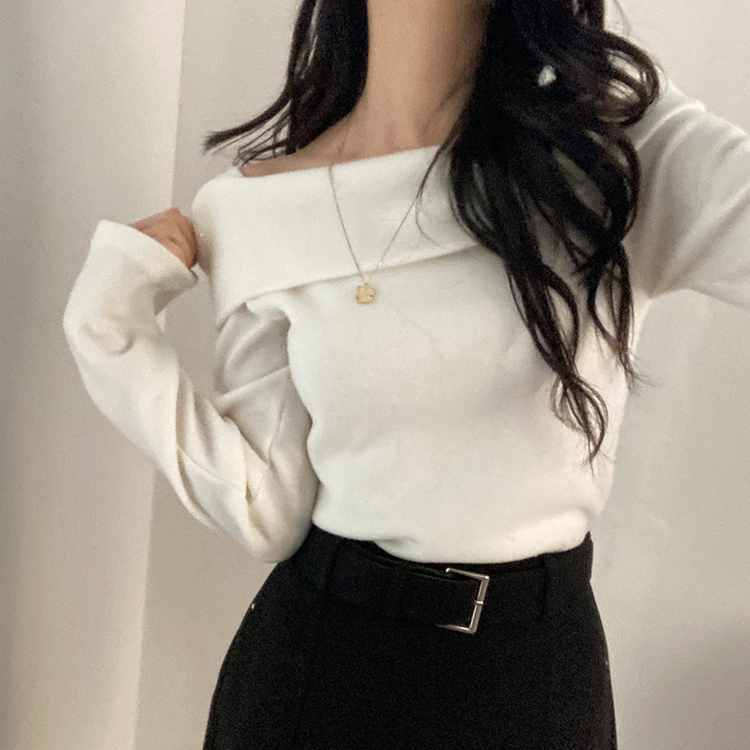 ふんわりオフスクエア長袖Tシャツ IVORY