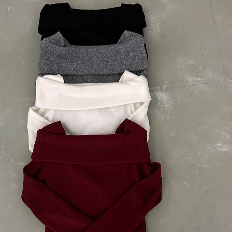 ふんわりオフスクエア長袖Tシャツ