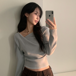 이사벨 기모 셔링 드레이프 긴팔티셔츠 소라