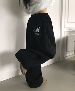 MADE특가 위시 융기모 유니크 엔젤스타 프린팅 사이드 절개 밑단 스트링 롱 와이드 트레이닝 팬츠 블랙