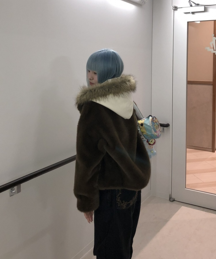 클리스 털 후크 퍼 자켓