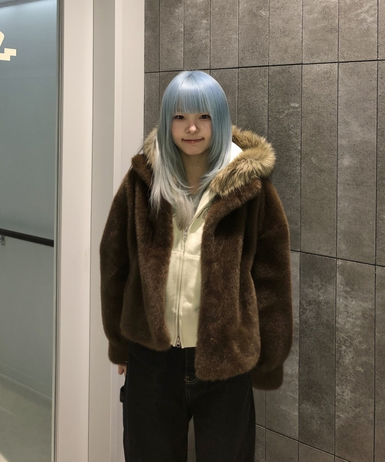 클리스 털 후크 퍼 자켓