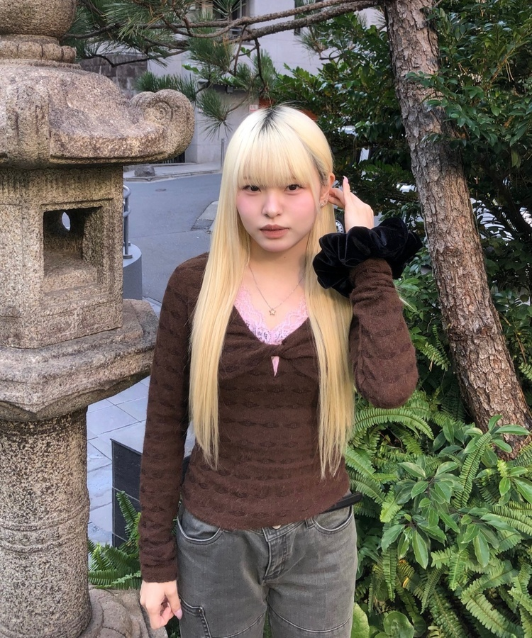 보헤미안 브이넥 긴팔티셔츠 브라운