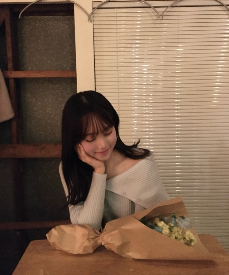 오프숄더 언발 골지 니트 소라