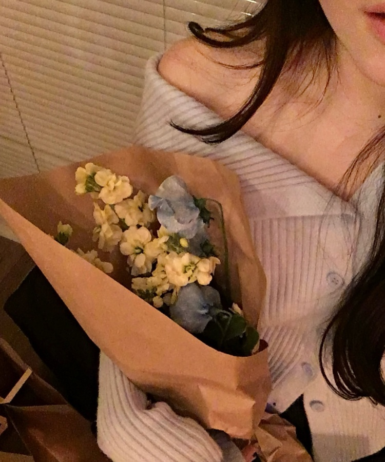 오프숄더 언발 골지 니트 소라