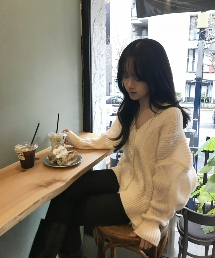 물결 오버 가디건 아이보리