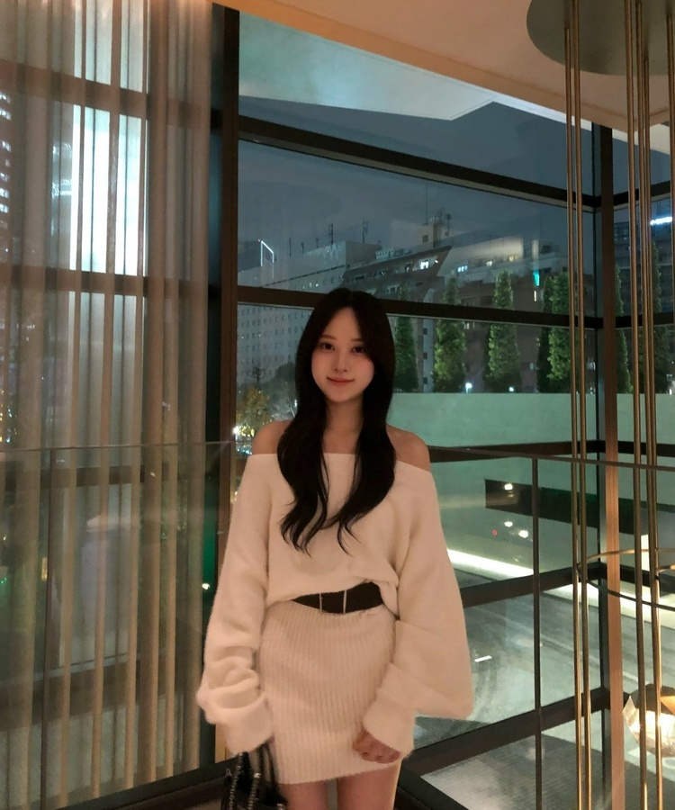 숄더 니트 미니 니트 원피스 벨트포함 아이보리