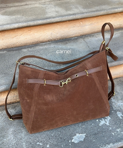 스웨이드 데일리 숄더 크로스백 브라운