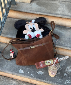 스웨이드 데일리 숄더 크로스백 브라운