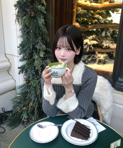 페이크퍼 앙고라 카라 니트 그레이