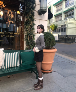 페이크퍼 앙고라 카라 니트 그레이