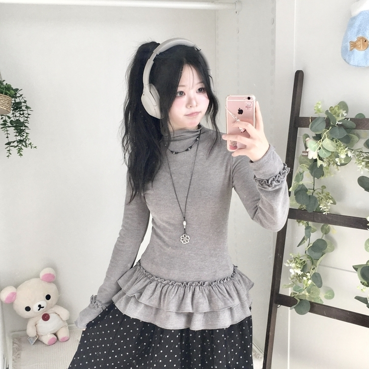 완전 부드러운 낙낙핏 부들부들 레이어드 캉캉 프릴 폴라 긴팔 티셔츠 그레이