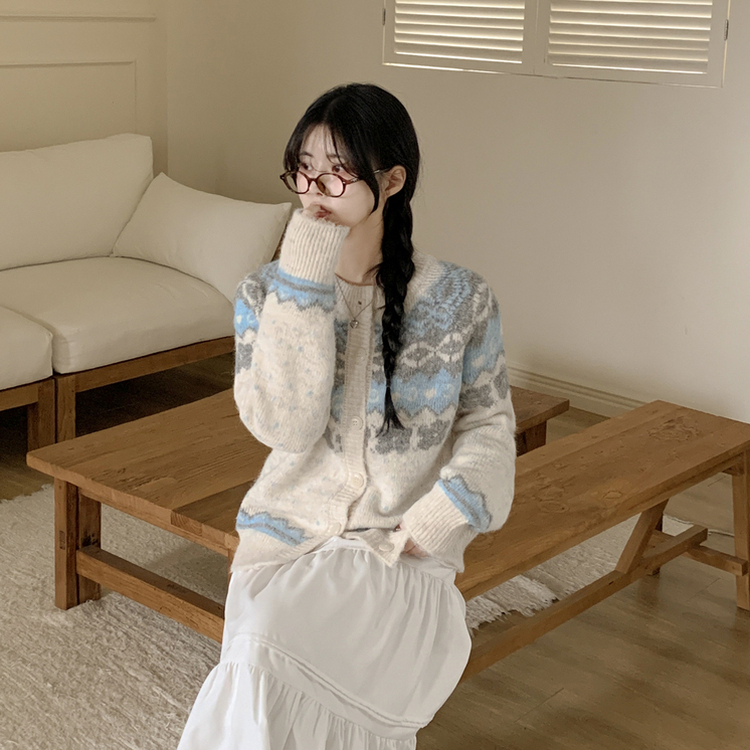 눈꽃 라운드넥 루즈핏 겨울 니트