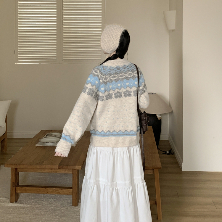 눈꽃 라운드넥 루즈핏 겨울 니트