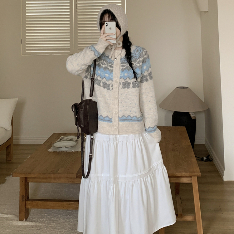 눈꽃 라운드넥 루즈핏 겨울 니트