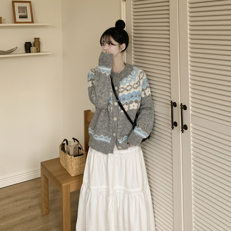 눈꽃 라운드넥 루즈핏 겨울 니트