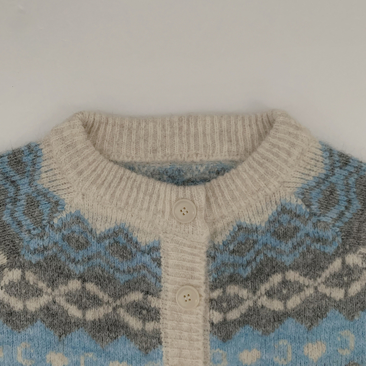 눈꽃 라운드넥 루즈핏 겨울 니트