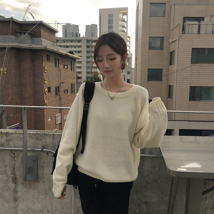 3가지 사이즈 지니 라운드 오버핏 울 겨울 긴팔 니트 화이트