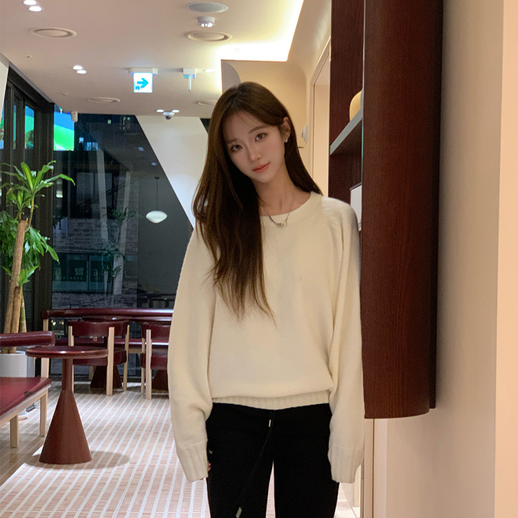 3가지 사이즈 지니 라운드 오버핏 울 겨울 긴팔 니트 화이트