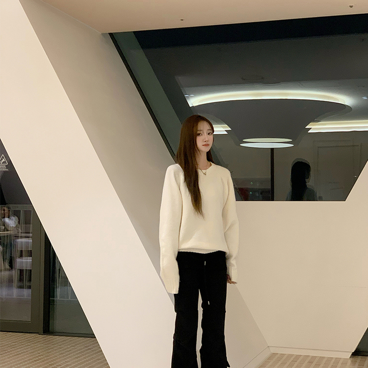 3가지 사이즈 지니 라운드 오버핏 울 겨울 긴팔 니트 화이트