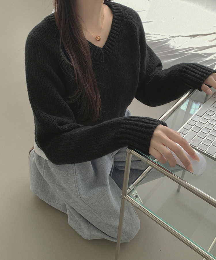 Vネックリブルーズデイリーニット(8color) BLACK