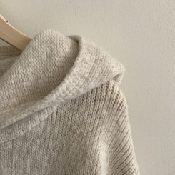 ストライプルーズニットフードジップアップ