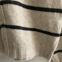 ストライプルーズニットフードジップアップ