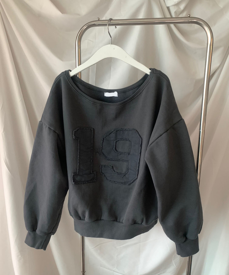 ナンバー19オフトレーナー