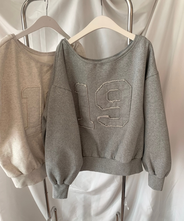 ナンバー19オフトレーナー