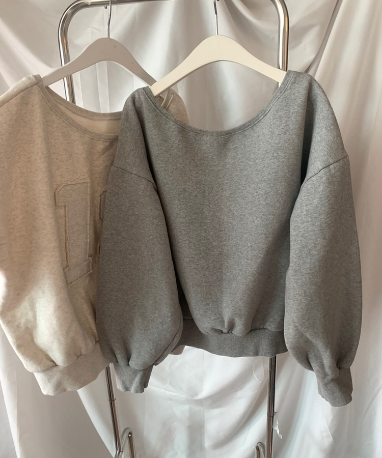 ナンバー19オフトレーナー