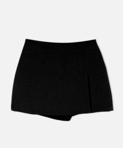 サイドスリットミニスカートパンツ