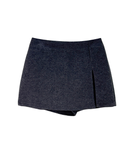 サイドスリットミニスカートパンツ