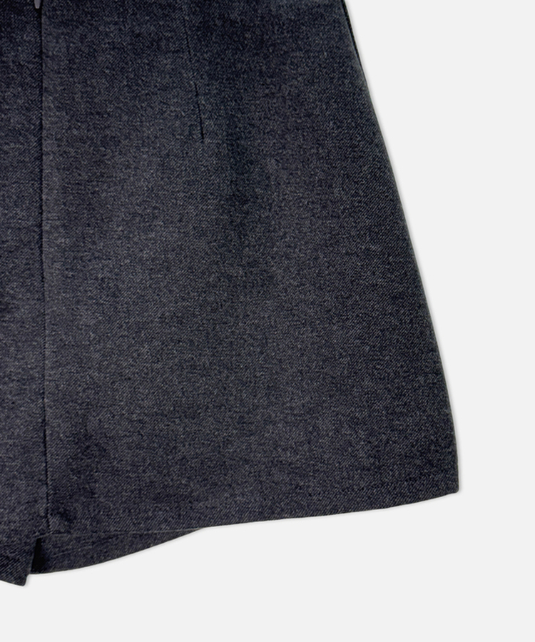 サイドスリットミニスカートパンツ