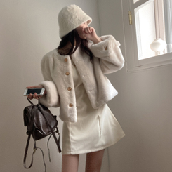 단비 페이크 퍼 금장 밍크 노카라 자켓 아이보리