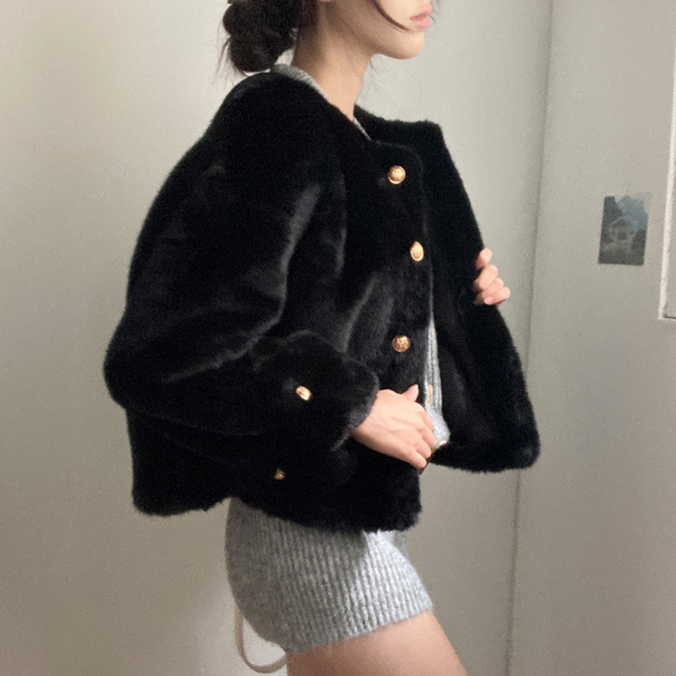 단비 페이크 퍼 금장 밍크 노카라 자켓 블랙