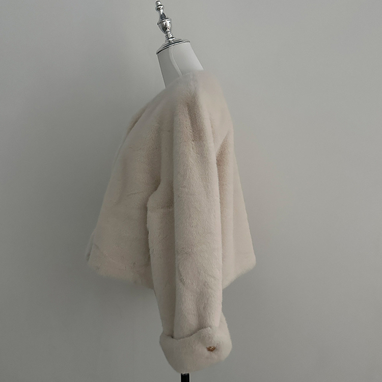 단비 페이크 퍼 금장 밍크 노카라 자켓