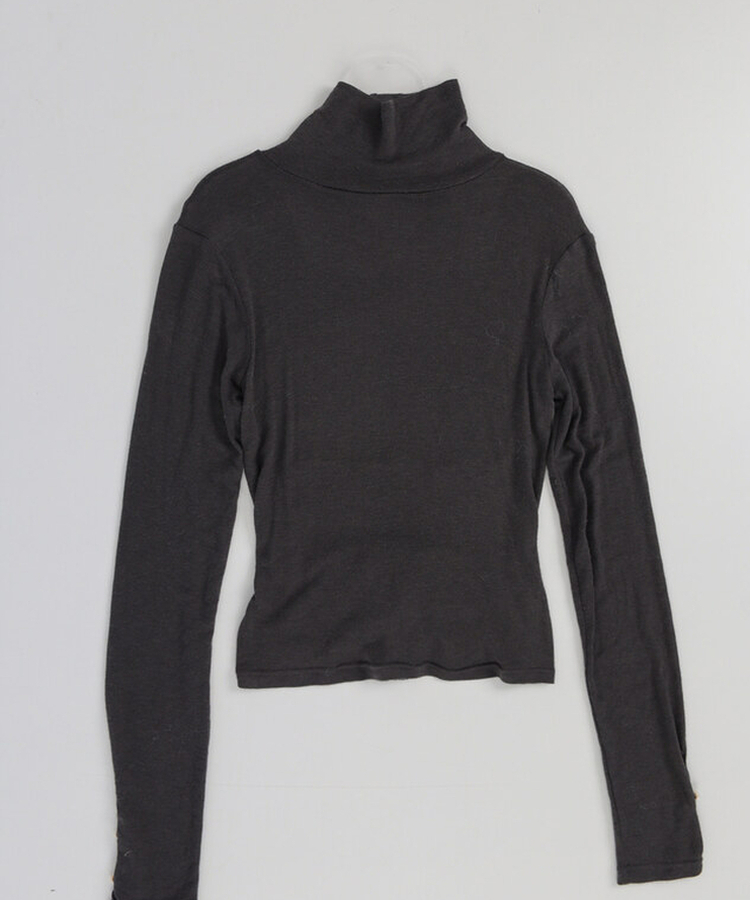 안젤라 버튼 폴라 탑