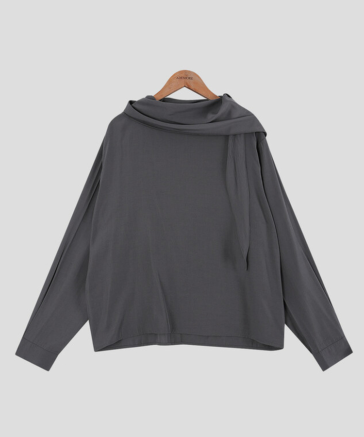 ムードブラウス