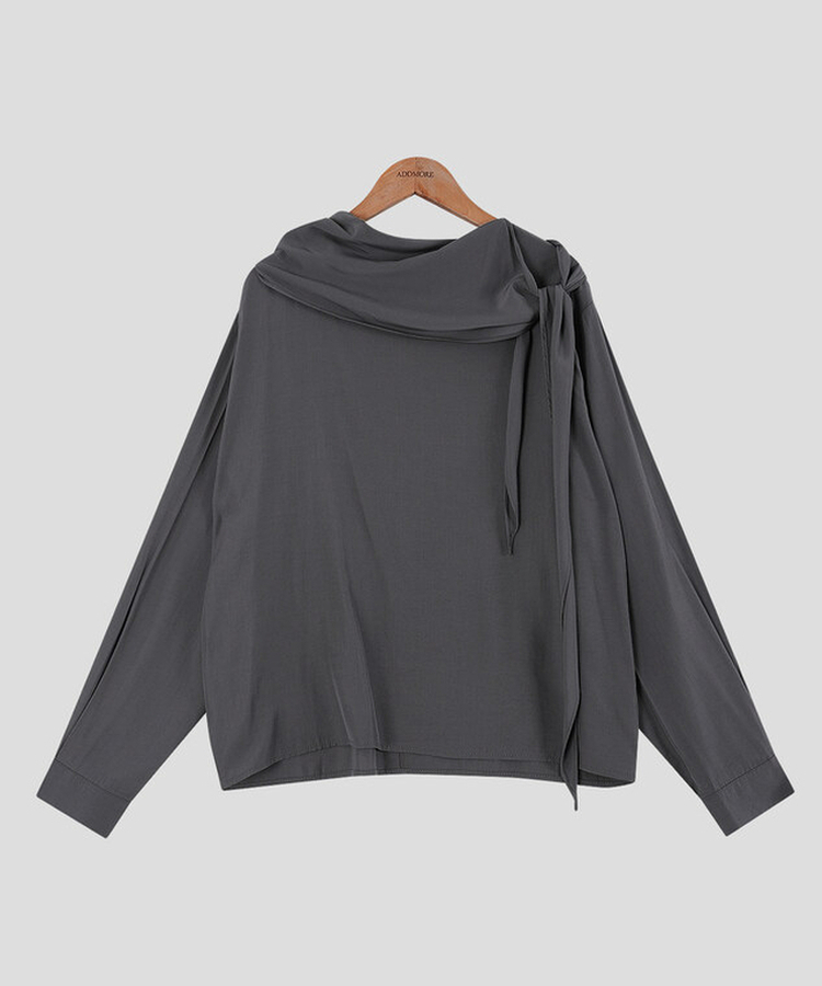 ムードブラウス