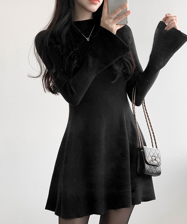 プチハイネックフレアミニワンピース BLACK
