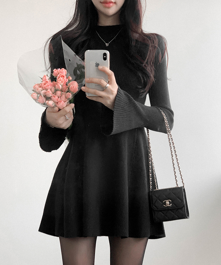 プチハイネックフレアミニワンピース BLACK