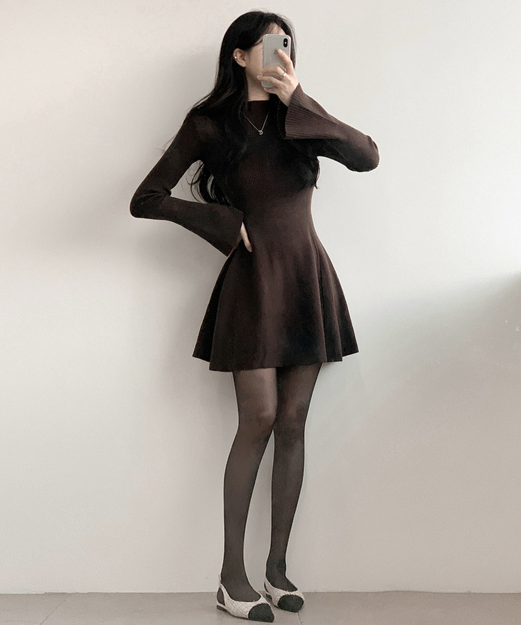 プチハイネックフレアミニワンピース BROWN